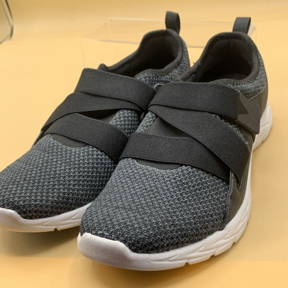 Vionic Aimmy Adjustable Straps Supportive Walking Sneakers Size 10 Black - Picture 2 of 7